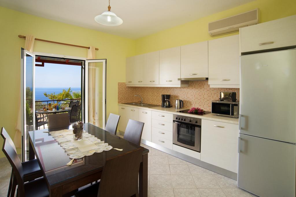 George Apartments Lourdata  Room photo